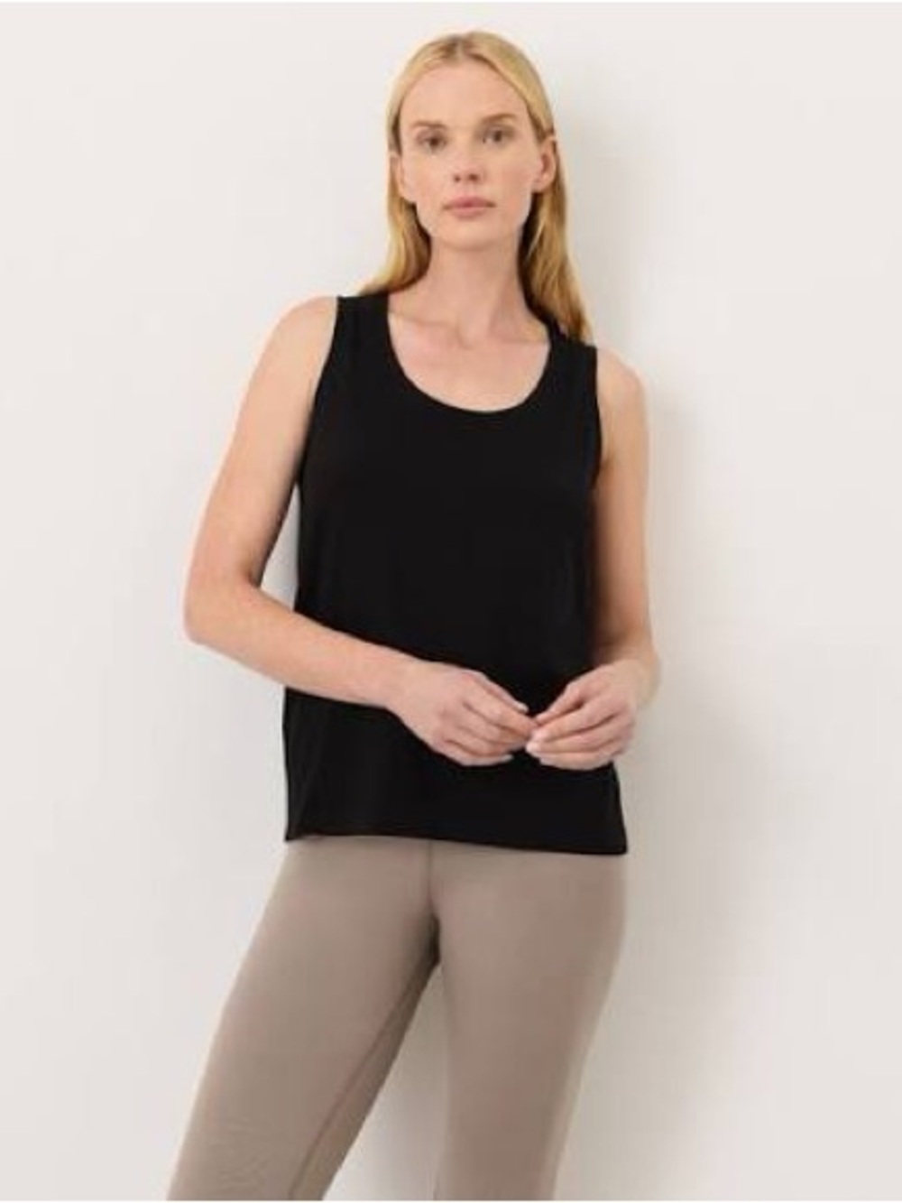 Pact Women's luxe essential Black Scoop Neck Tank Top small organic cotton